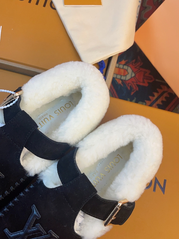 ルイヴィトン靴着用イメージ